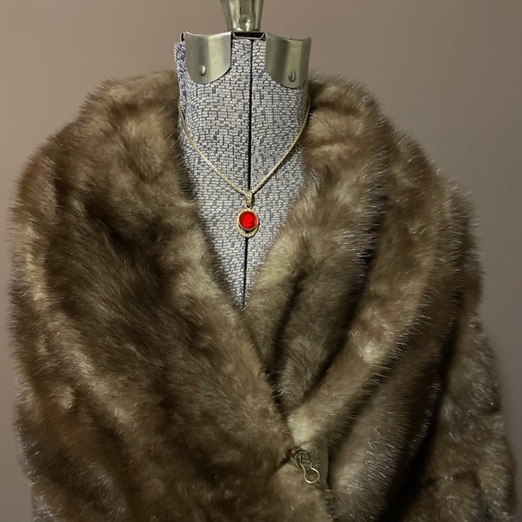 Necklace - Picture 3 of 4